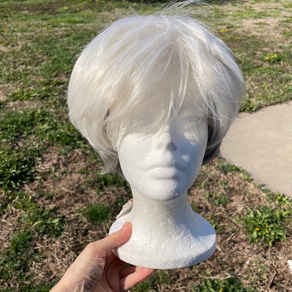 NWT 10” white silver platinum wavy short ombré white dimension men or unisex wig - Picture 13 of 15